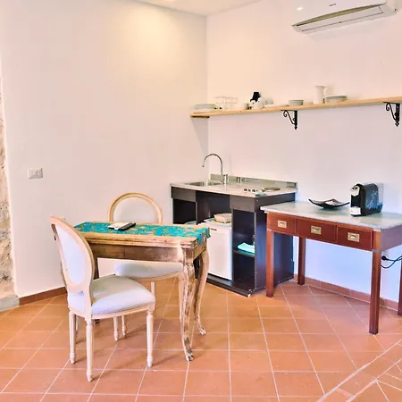 Il Saracino Boutique فندق كابرايا